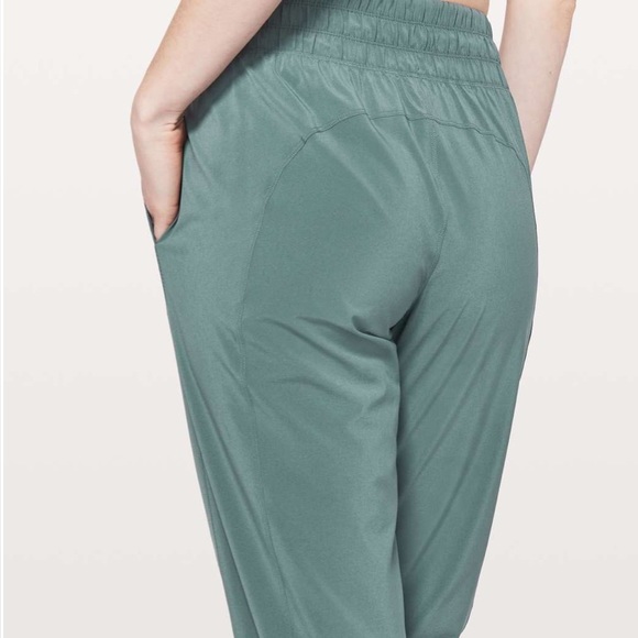 freshly jogger lululemon